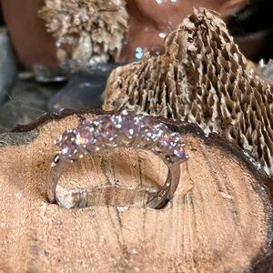 925 Sterling stunning amethyst size 8 ring